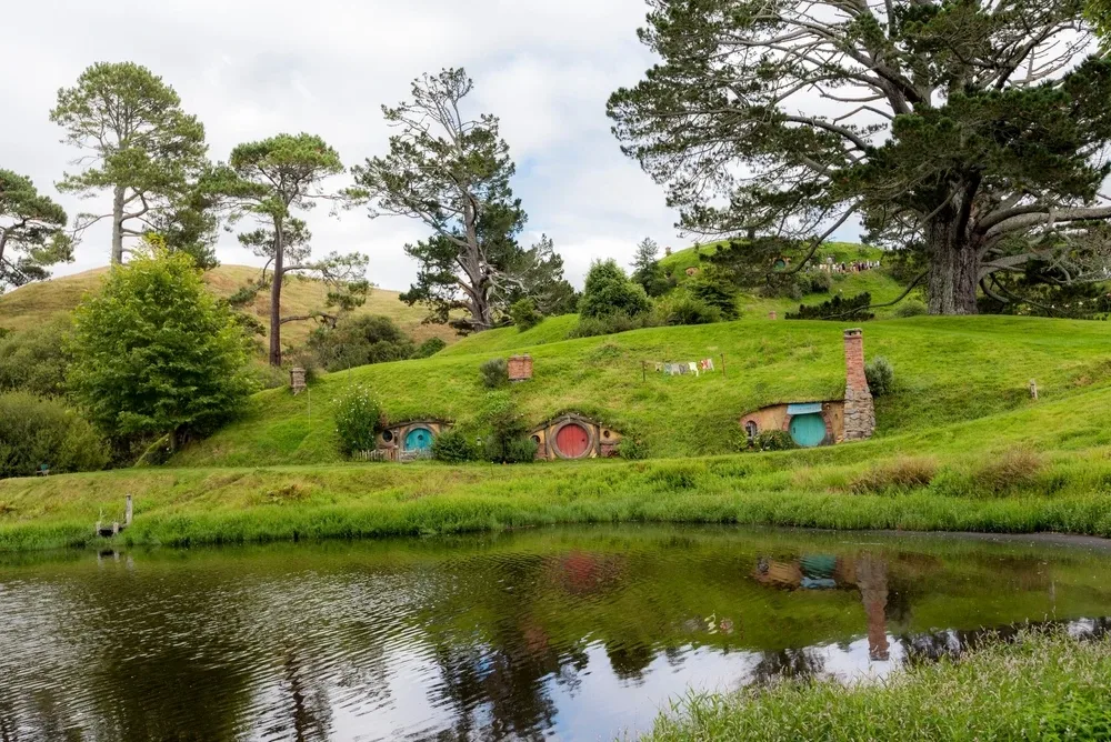 În inima Pământului de Mijloc: descoperă Hobbiton și locurile din Stăpânul Inelelor din Noua Zeelandă