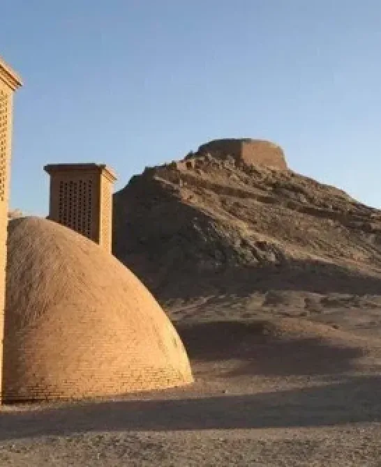 Iran: o poveste de iubire. Lumina zeilor vechi