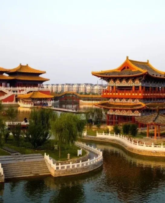 Cele mai frumoase peisaje naturale de descoperit într-un circuit în China