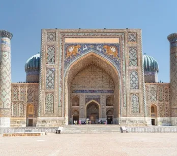 5 motive pentru care merită să alegi un circuit în Uzbekistan pe Drumul Mătăsii